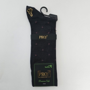 Елегантни црни машки чорапи со дискретен ромбоиден дезен и ситни розеви точки